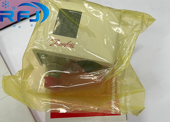 KP36 श्रृंखला 060-110891 Danfoss दबाव स्विच शीतलन भागों